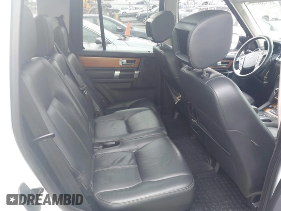 2016 Land Rover LR4 HSE Lux with VIN SALAK2V61GA793233, listed as a IAAI auction lot 41940170 with 150,635 mi miles and . Bid and sale history available at DreamBid. Image 8.