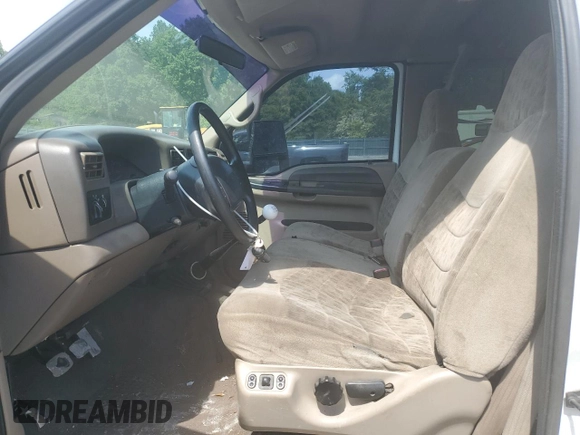 2000 Ford F-250 XL with VIN 1FTNX20F5YEB36415, listed as a Copart auction lot 55061505 with 225,855 mi miles and Salvage title. Bid and sale history available at DreamBid. Image 7.