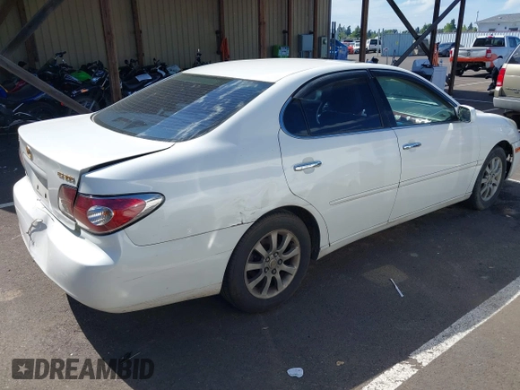 2002 Lexus ES 300 with VIN JTHBF30G220022332, listed as a IAAI auction lot 42397702 with 213,850 mi miles and . Bid and sale history available at DreamBid. Image 4.