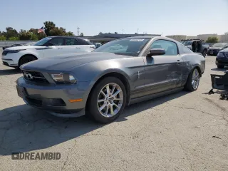 2011 Ford Mustang V6 with VIN 1ZVBP8AMXB5145621, listed as a Copart auction lot 59404215 with 93,573 mi miles and Salvage title. Bid and sale history available at DreamBid. Image 1.