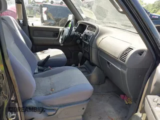 1999 Isuzu Trooper S z VIN JACDJ58X4X7922722, wystawiony jako IAAI lot #42251285 z przebiegiem 216 666 mil mil oraz . Historia ofert i sprzedaży dostępna na DreamBid. Obrazek 5.