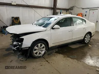 2007 Volkswagen Passat Lux z VIN WVWEK93C77P105694, wystawiony jako Copart lot #45391175 z przebiegiem 199 529 mil mil oraz Szkoda całkowita • Salvage title. Historia ofert i sprzedaży dostępna na DreamBid. Obrazek 1.