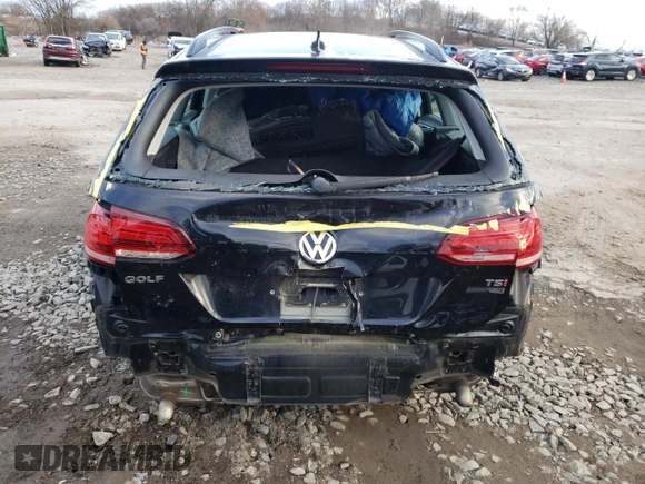 2018 Volkswagen Golf S z VIN 3VW117AU1JM753284, wystawiony jako Copart lot #81048463 z przebiegiem 103 464 mil mil oraz . Historia ofert i sprzedaży dostępna na DreamBid. Obrazek 6.