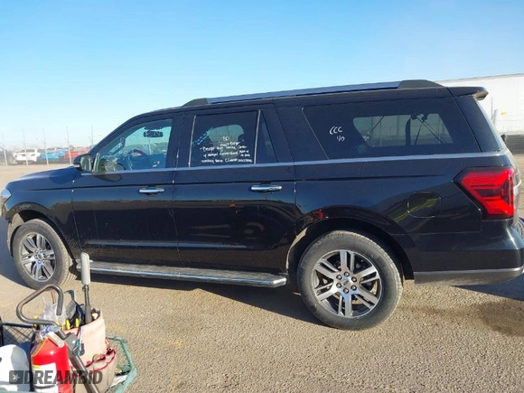 2023 Ford Expedition Max Limited with VIN 1FMJK1K87PEA03414, listed as a IAAI auction lot 41359615 with NaN miles. Bid and sale history available at carsss.com. Image 15.