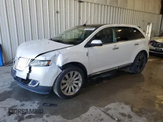 2011 Lincoln MKX z VIN 2LMDJ8JK4BBJ31821, wystawiony jako Copart lot #52150815 z przebiegiem 125 597 mil mil oraz Nie do naprawy • Non repairable. Historia ofert i sprzedaży dostępna na DreamBid. Obrazek 1.
