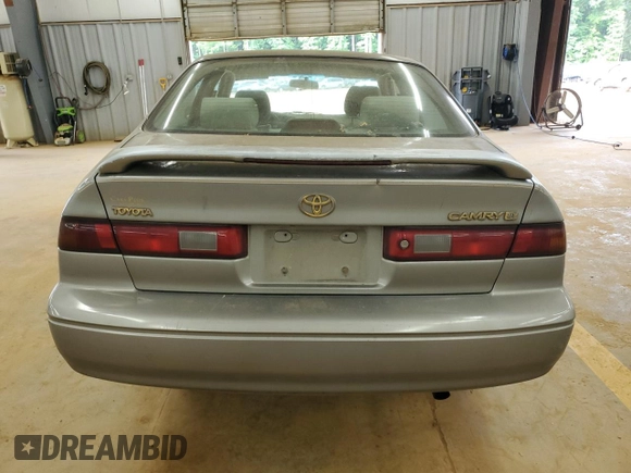 1998 Toyota Camry LE с VIN 4T1BG22K6WU356495, выставлен на аукционе Copart как лот 55639765 с пробегом Не указан миль и Списание • Salvage title. История ставок и продаж доступна на DreamBid. Изображение 6.