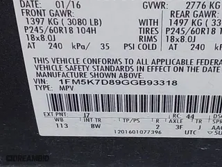 2016 Ford Explorer XLT with VIN 1FM5K7D89GGB93318, listed as a IAAI auction lot 41634295 with 195,853 mi miles. Bid and sale history available at carsss.com. Image 9.