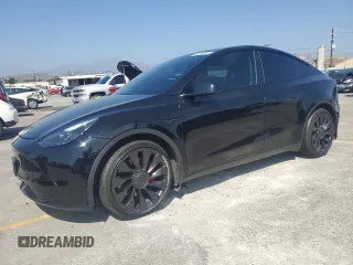 2022 Tesla Model Y Performance with VIN 7SAYGDEF6NF524171, listed as a Copart auction lot 60736945 with 30,629 mi miles and Salvage title. Bid and sale history available at DreamBid. Image 1.