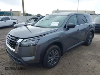 2024 Nissan Pathfinder S with VIN 5N1DR3AAXRC273423, listed as a IAAI auction lot 41210916 with 9,831 mi miles and . Bid and sale history available at DreamBid. Image 2.