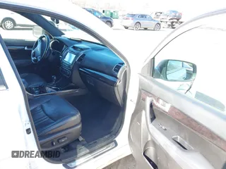 2014 Kia Sorento SX with VIN 5XYKW4A72EG449868, listed as a IAAI auction lot 41441234 with 150,244 mi miles. Bid and sale history available at carsss.com. Image 5.