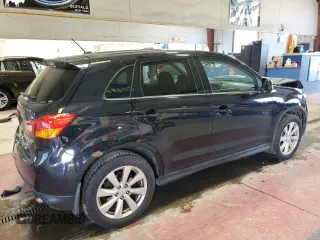 2015 Mitsubishi Outlander SE z VIN 4A4AR4AU1FE008955, wystawiony jako Copart lot #62471585 z przebiegiem 151 806 mil mil oraz Szkoda całkowita • Salvage title. Historia ofert i sprzedaży dostępna na DreamBid. Obrazek 3.