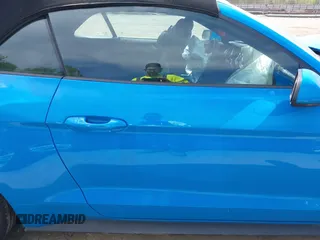 2022 Ford Mustang EcoBoost z VIN 1FATP8UH8N5115470, wystawiony jako IAAI lot #42065747 z przebiegiem 62 335 mil mil oraz . Historia ofert i sprzedaży dostępna na DreamBid. Obrazek 13.