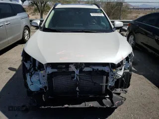 2022 Toyota Corolla Cross XLE z VIN 7MUDAABG7NV029746, wystawiony jako Copart lot #57632995 z przebiegiem 26 262 mil mil oraz Szkoda całkowita • Salvage title. Historia ofert i sprzedaży dostępna na DreamBid. Obrazek 5.