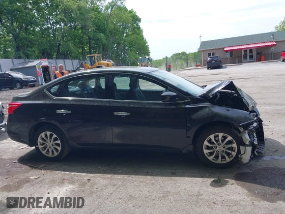 2018 Nissan Sentra SV z VIN 3N1AB7AP3JY254444, wystawiony jako IAAI lot #42303145 z przebiegiem 97 286 mil mil oraz . Historia ofert i sprzedaży dostępna na DreamBid. Obrazek 13.