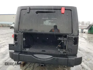 2018 Jeep Wrangler JK Unlimited Sahara with VIN 1C4BJWEG3JL918792, listed as a Copart auction lot 84415624 with 0 mi miles and Clean Title. Bid and sale history available at carsss.com. Image 6.
