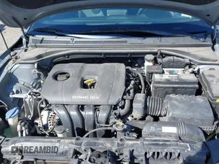 2019 Hyundai Veloster 2.0 with VIN KMHTG6AF8KU019854, listed as a IAAI auction lot 41697113 with 123,851 mi miles. Bid and sale history available at carsss.com. Image 10.