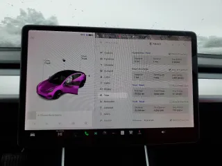 2019 Tesla Model 3 Mid Range with VIN 5YJ3E1EA1KF528950, listed as a Copart auction lot 43344475 with 57,272 mi miles and Clean Title. Bid and sale history available at DreamBid. Image 9.