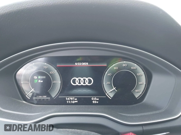 2024 Audi Q5 S line Premium Plus with VIN WA1E2AFY4R2036143, listed as a IAAI auction lot 42309252 with 14,797 mi miles and . Bid and sale history available at DreamBid. Image 7.