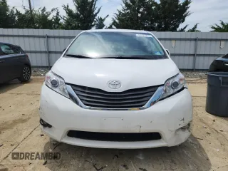 2011 Toyota Sienna XLE AAS с VIN 5TDYK3DC1BS017540, выставлен на аукционе Copart как лот 65177255 с пробегом 164 604 миль миль и Списание • Salvage title. История ставок и продаж доступна на DreamBid. Изображение 5.