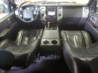 2008 Ford Expedition Limited z VIN 1FMFU20538LA52024, wystawiony jako Copart lot #56362845 z przebiegiem 211 105 mil mil oraz Czysty tytuł • Clean title. Historia ofert i sprzedaży dostępna na DreamBid. Obrazek 8.
