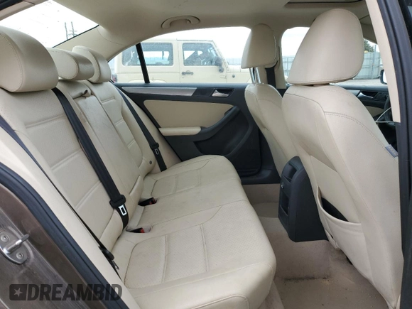 2015 Volkswagen Jetta SE with VIN 3VWD17AJ0FM239520, listed as a Copart auction lot 56109755 with 56,706 mi miles and Non repairable. Bid and sale history available at DreamBid. Image 10.