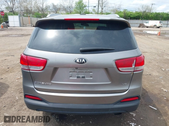2016 Kia Sorento LX with VIN 5XYPG4A57GG003204, listed as a IAAI auction lot 42053975 with 189,653 mi miles. Bid and sale history available at carsss.com. Image 16.
