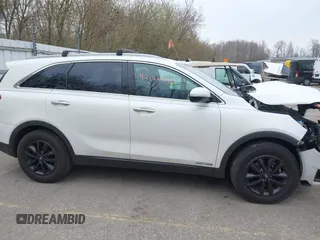 2016 Kia Sorento LX z VIN 5XYPGDA56GG094546, wystawiony jako IAAI lot #42104445 z przebiegiem 153 278 mil mil oraz . Historia ofert i sprzedaży dostępna na DreamBid. Obrazek 14.