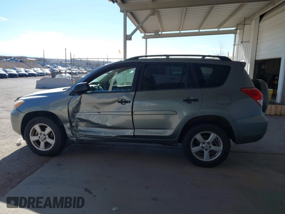 2007 Toyota RAV4 with VIN JTMBK33VX76026138, listed as a IAAI auction lot 41074208 with 73,260 mi miles. Bid and sale history available at carsss.com. Image 14.