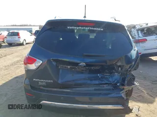2014 Nissan Pathfinder SV with VIN 5N1AR2MM3EC674423, listed as a IAAI auction lot 41801189 with 184,156 mi miles. Bid and sale history available at carsss.com. Image 16.