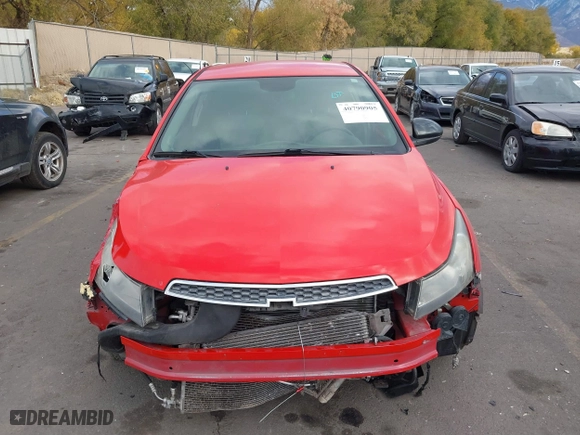2014 Chevrolet Cruze LS with VIN 1G1PA5SG1E7183127, listed as a IAAI auction lot 40790905 with 118,508 mi miles. Bid and sale history available at carsss.com. Image 13.