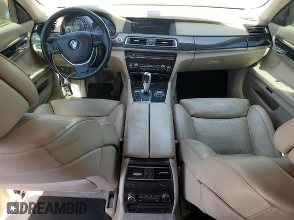 2009 BMW 7 Series 750i z VIN WBAKA83509CY35388, wystawiony jako Copart lot #63561984 z przebiegiem 166 068 mil mil oraz Szkoda całkowita • Salvage title. Historia ofert i sprzedaży dostępna na DreamBid. Obrazek 8.