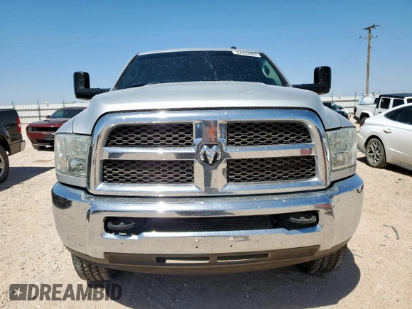 2018 Ram 2500 Tradesman z VIN 3C6UR5CL7JG148368, wystawiony jako Copart lot #57232865 z przebiegiem 225 023 mil mil oraz Czysty tytuł • Clean title. Historia ofert i sprzedaży dostępna na DreamBid. Obrazek 5.