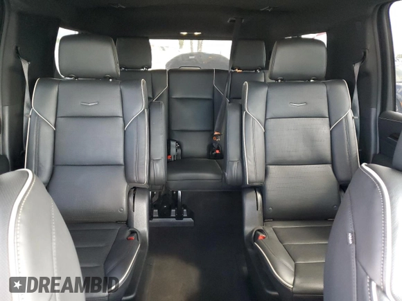 2022 Cadillac Escalade z VIN 1GYS3KKL1NR278826, wystawiony jako Copart lot #45399494 z przebiegiem 62 268 mil mil oraz Szkoda całkowita • Salvage title. Historia ofert i sprzedaży dostępna na DreamBid. Obrazek 10.