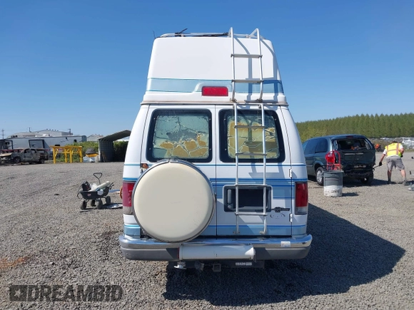 1996 Ford Econoline Cargo z VIN 1FDHS24H9THA55752, wystawiony jako IAAI lot #42052800 z przebiegiem 117 680 mil mil oraz . Historia ofert i sprzedaży dostępna na DreamBid. Obrazek 16.