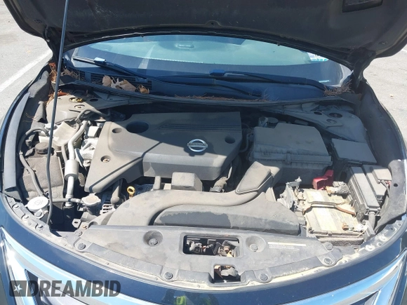 2015 Nissan Altima 2.5 SV with VIN 1N4AL3AP2FC488521, listed as a IAAI auction lot 42156706 with 172,687 mi miles. Bid and sale history available at carsss.com. Image 10.