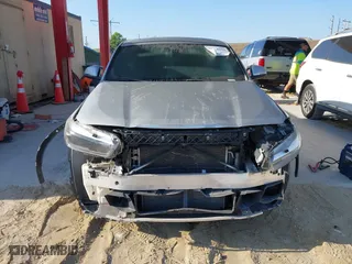 2018 BMW X2 xDrive28i with VIN WBXYJ5C33JEF70152, listed as a IAAI auction lot 42048693 with 177,488 mi miles. Bid and sale history available at carsss.com. Image 6.