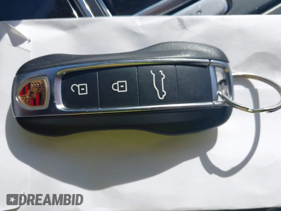 2021 Porsche Cayenne z VIN WP1BA2AY8MDA42886, wystawiony jako IAAI lot #41465968 z przebiegiem 17 062 mil mil oraz . Historia ofert i sprzedaży dostępna na DreamBid. Obrazek 11.