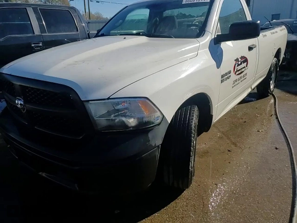 2015 Ram 1500 Tradesman z VIN 3C6JR6DG4FG522338, wystawiony jako Copart lot #86081314 z przebiegiem 131 186 mil mil oraz Szkoda całkowita • Salvage title. Historia ofert i sprzedaży dostępna na DreamBid. Obrazek 13.