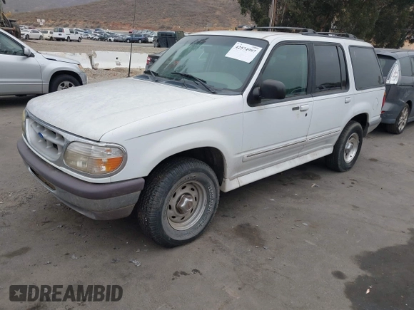 1997 Ford Explorer XL with VIN 1FMDU32E0VZB94348, listed as a IAAI auction lot 42574997 with 189,627 mi miles and . Bid and sale history available at DreamBid. Image 2.