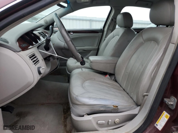 2007 Buick Lucerne V6 CXL with VIN 1G4HD57207U185211, listed as a Copart auction lot 50766365 with 204,692 mi miles and Non Repairable. Bid and sale history available at carsss.com. Image 7.