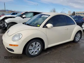 2008 Volkswagen New Beetle Coupe S with VIN 3VWPW31C78M513825, listed as a Copart auction lot 43052475 with 89,495 mi miles and Salvage Title. Bid and sale history available at carsss.com. Image 1.