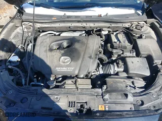 2018 Mazda Mazda3 4-Door Touring with VIN 3MZBN1V31JM200853, listed as a IAAI auction lot 41435526 with 91,684 mi miles. Bid and sale history available at carsss.com. Image 10.