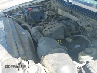 2003 Ford F-150 XL с VIN 2FTRX17233CB02034, выставлен на аукционе IAAI как лот 42528506 с пробегом 132 159 миль миль и . История ставок и продаж доступна на DreamBid. Изображение 19.