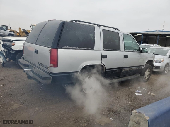 1997 Chevrolet Tahoe with VIN 1GNEK13R8VJ337069, listed as a Copart auction lot 44814735 with 328,287 mi miles and Clean Title. Bid and sale history available at carsss.com. Image 3.