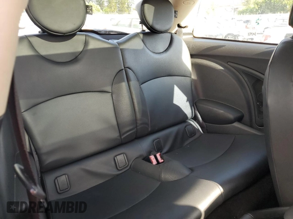 2011 MINI Hardtop with VIN WMWSU3C5XBT094683, listed as a Copart auction lot 61800205 with 51,732 mi miles and Clean title. Bid and sale history available at DreamBid. Image 10.