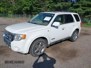 2008 Ford Escape Limited с VIN 1FMCU94158KB25094, выставлен на аукционе IAAI как лот 42573706 с пробегом 147 062 миль миль и . История ставок и продаж доступна на DreamBid. Изображение 2.