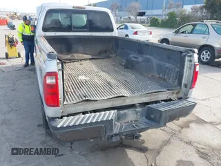 2008 Ford Super Duty F-250 SRW XL with VIN 1FTSX21R08EC05085, listed as a IAAI auction lot 41596775 with 1 mi miles. Bid and sale history available at carsss.com. Image 6.
