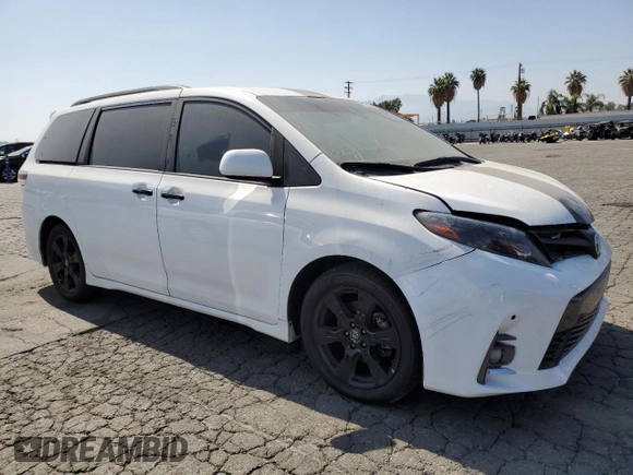 2020 Toyota Sienna SE with VIN 5TDXZ3DC9LS030514, listed as a Copart auction lot 61978565 with 40,316 mi miles and Salvage title. Bid and sale history available at DreamBid. Image 4.