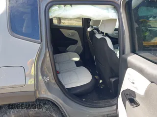2021 Jeep Renegade Islander z VIN ZACNJDBB3MPN34082, wystawiony jako IAAI lot #42428528 z przebiegiem 71 342 mil mil oraz . Historia ofert i sprzedaży dostępna na DreamBid. Obrazek 8.