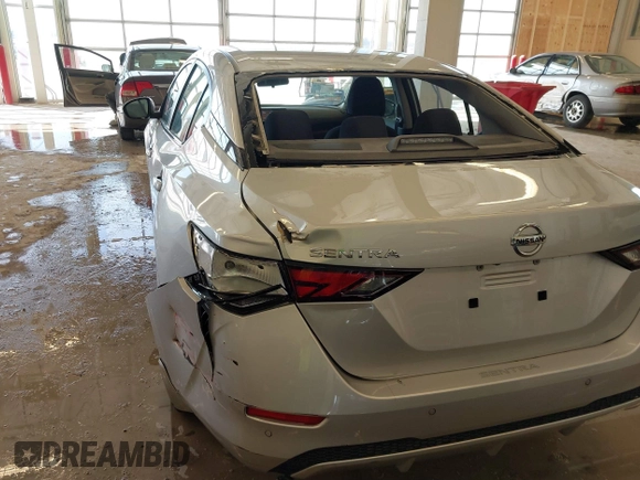 2022 Nissan Sentra S with VIN 3N1AB8BV0NY259819, listed as a IAAI auction lot 41645262 with 55,011 mi miles. Bid and sale history available at carsss.com. Image 17.